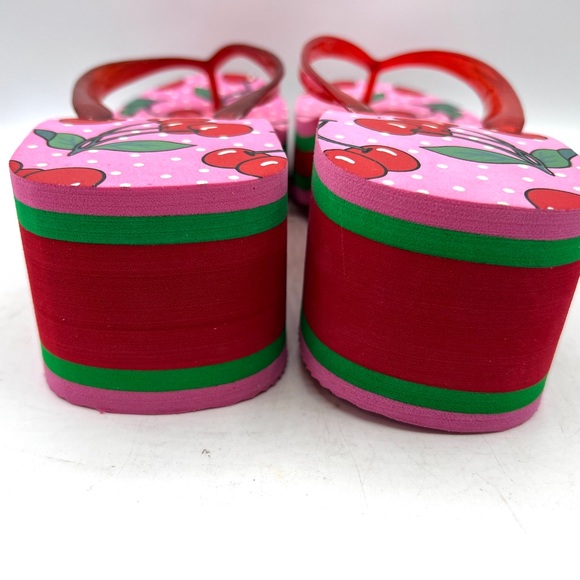 Fruit Flip Flops sz 9/10. NWT. Rubber. Pink red green. 2.5” heels - Picture 3 of 6